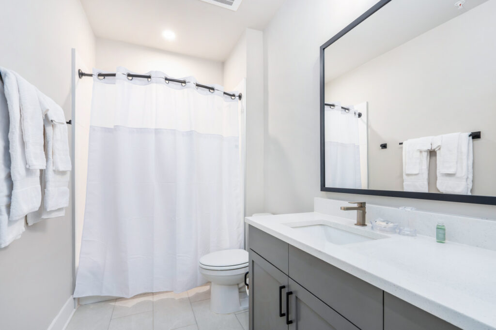 Huntsville, AL vacation rental bathroom